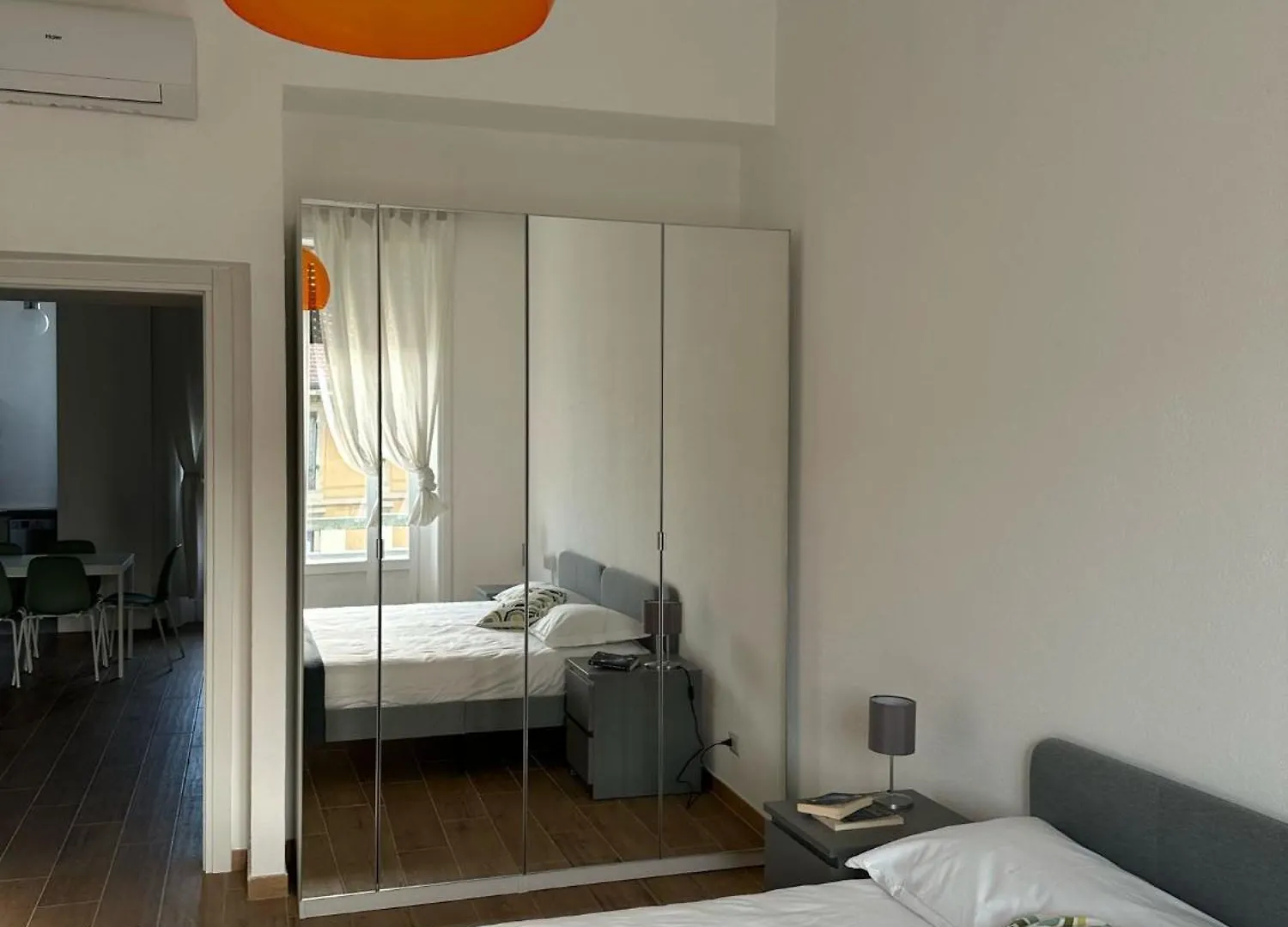 New Apartment With Balcony, Isola Bosco Verticale Mailand