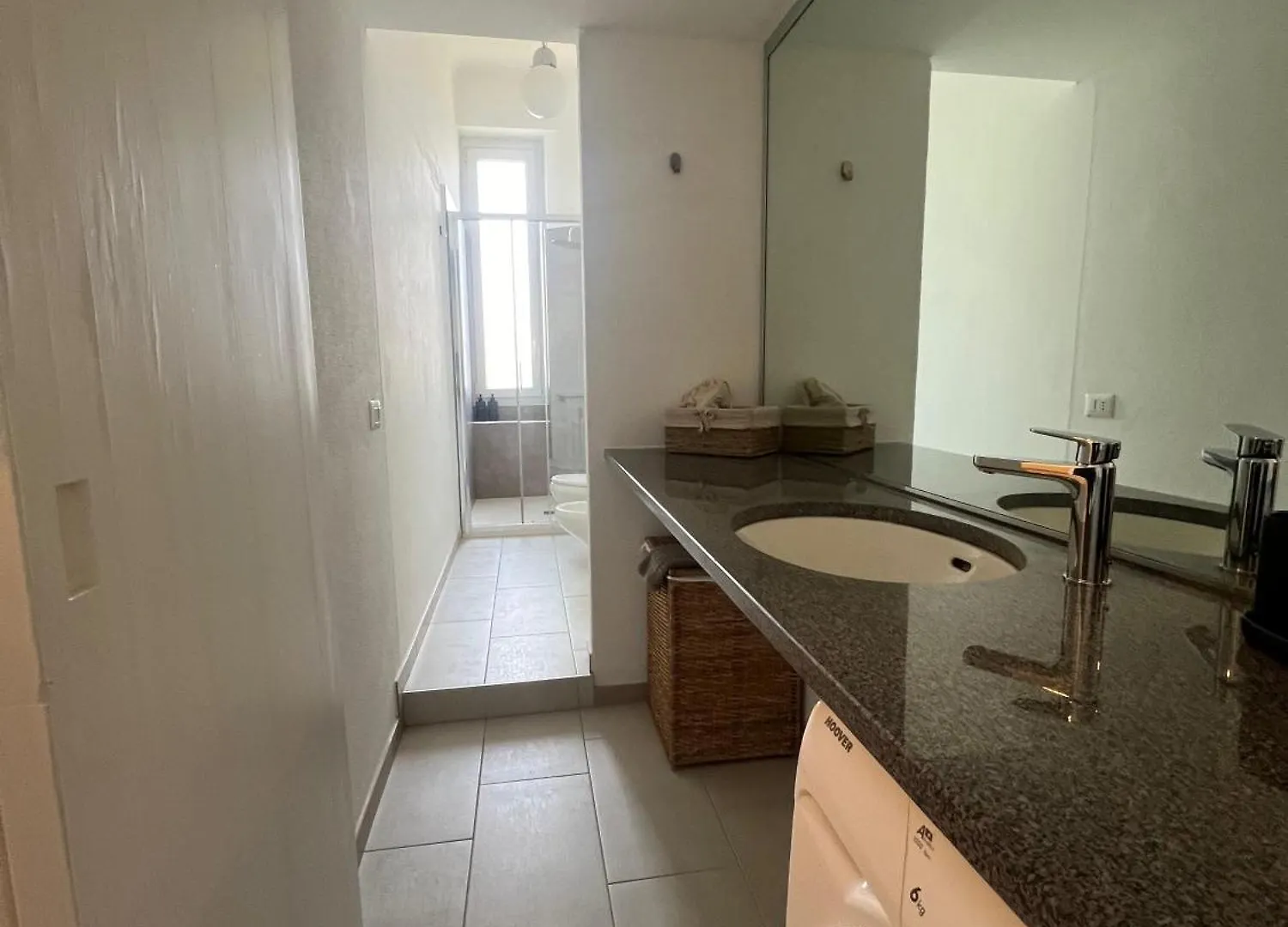 New Apartment With Balcony, Isola Bosco Verticale Mailand